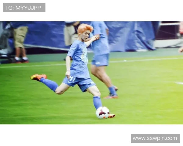 足球明星热议鹿晗的球技与魅力赞其在场外的影响力与个人风格